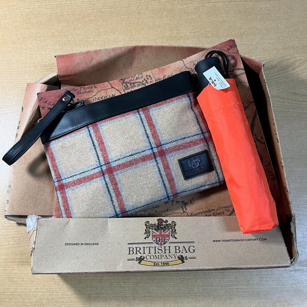 British Bag Company Brown Multicolor Plaid Clutch‎ Wristlet Bag & umbrella new